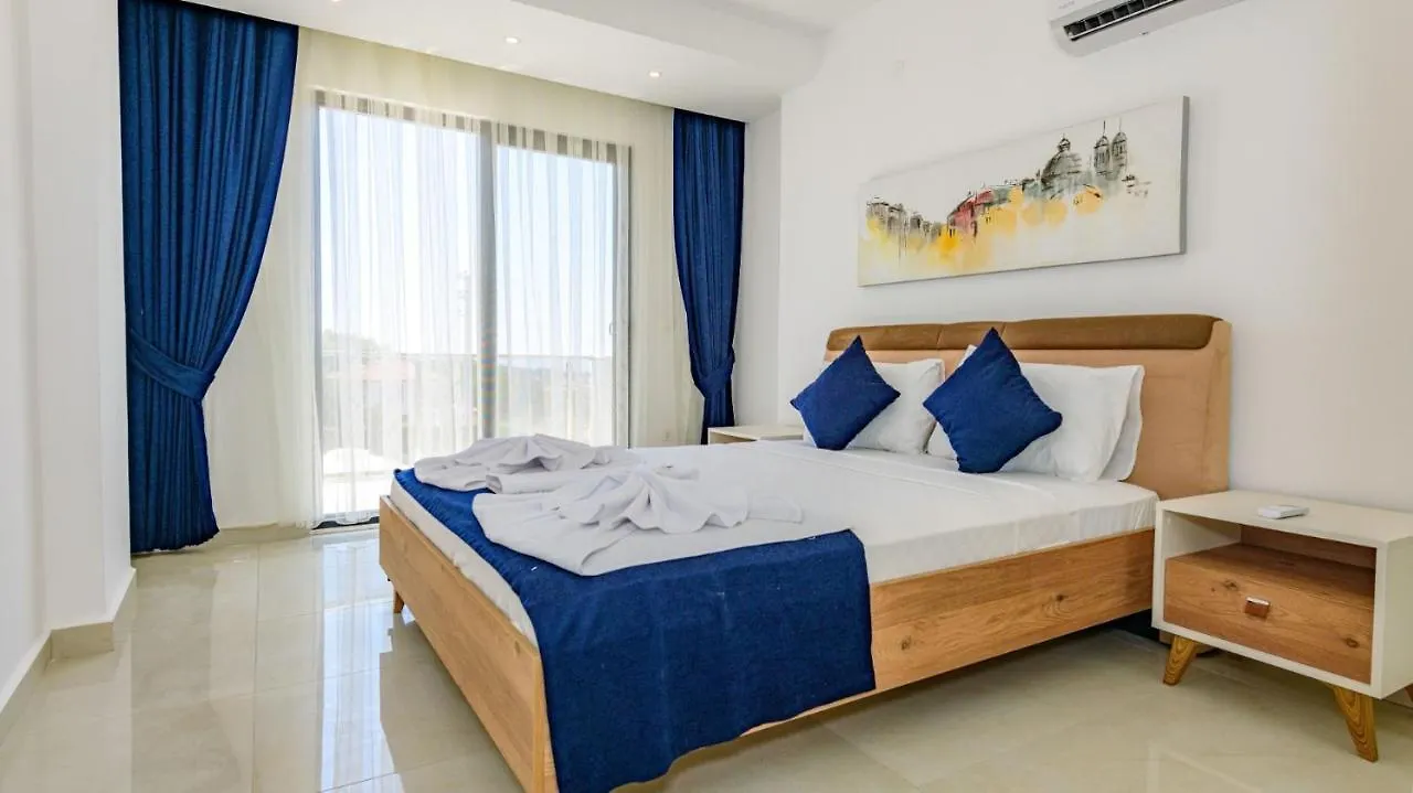 Atlantis - 4 Bedroom Holiday Villa In Hisaronu Oludeniz