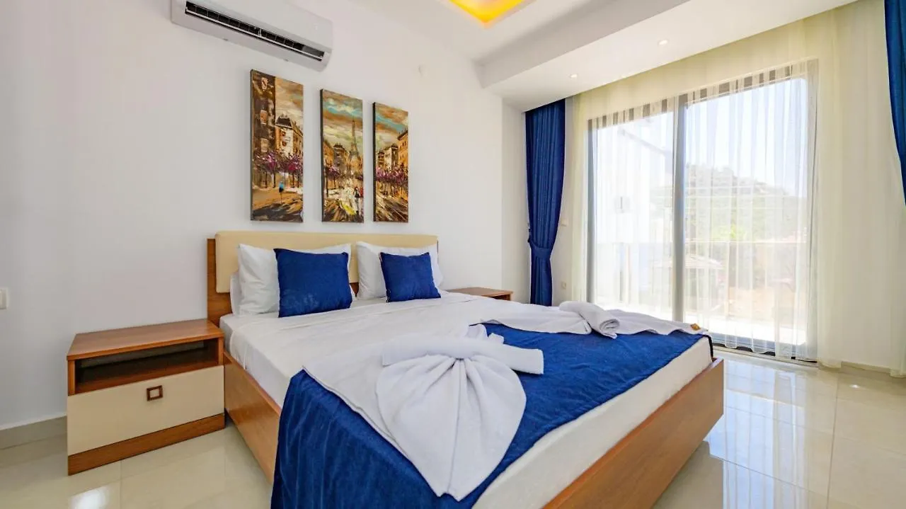 Atlantis - 4 Bedroom Holiday Villa In Hisaronu Oludeniz