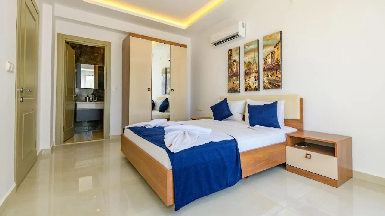 Atlantis - 4 Bedroom Holiday Villa In Hisaronu Oludeniz